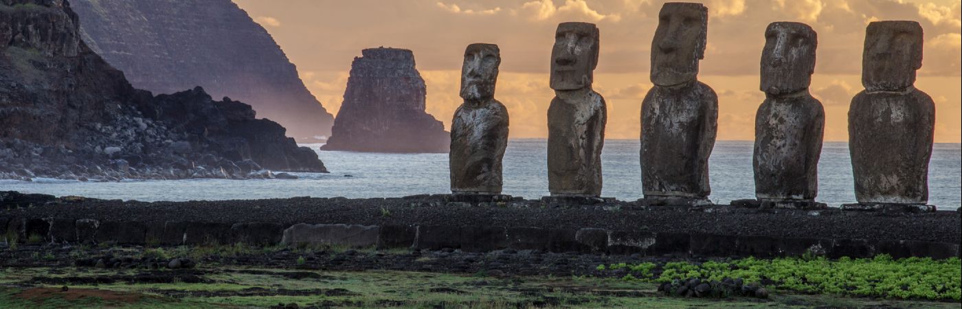 Moaï à Rano Raraku