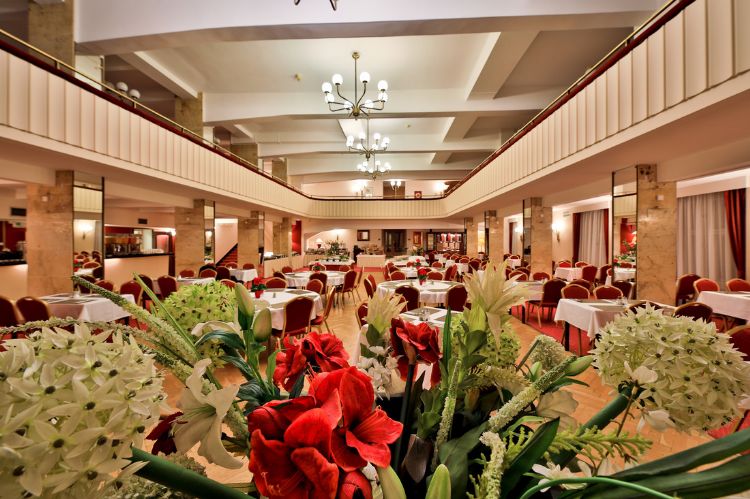 Hôtel Belvedere****