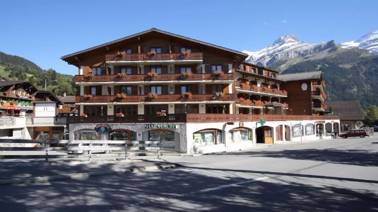 hotel-le-chamois.jpg